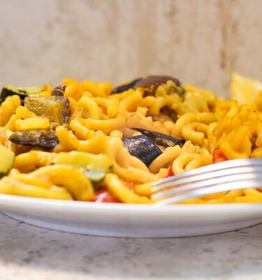 Fideuá-de-verduras-de-La-Grosella (1)