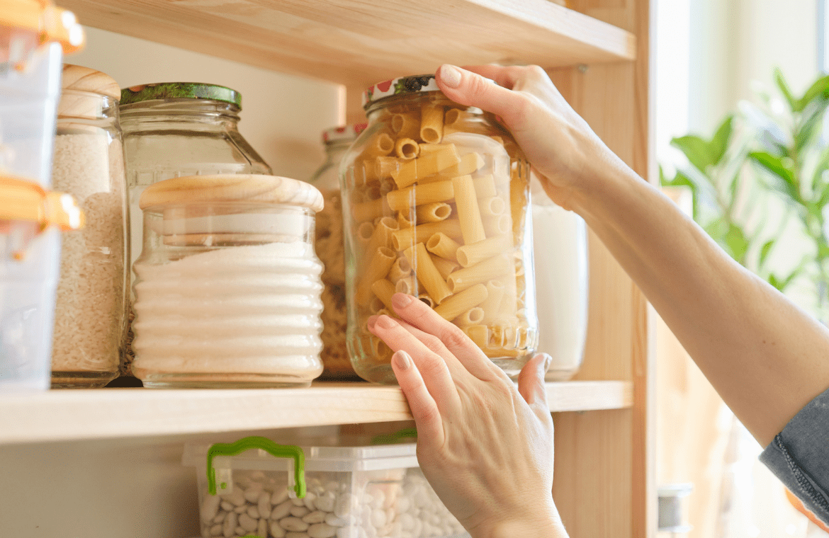 Estos son los alimentos que deberías tener en tu despensa