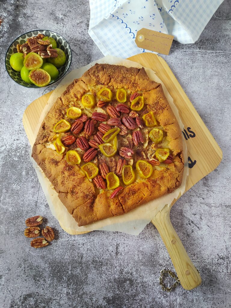 Galette de manzanas, higos y nueces pecanas by Verónica Serrano